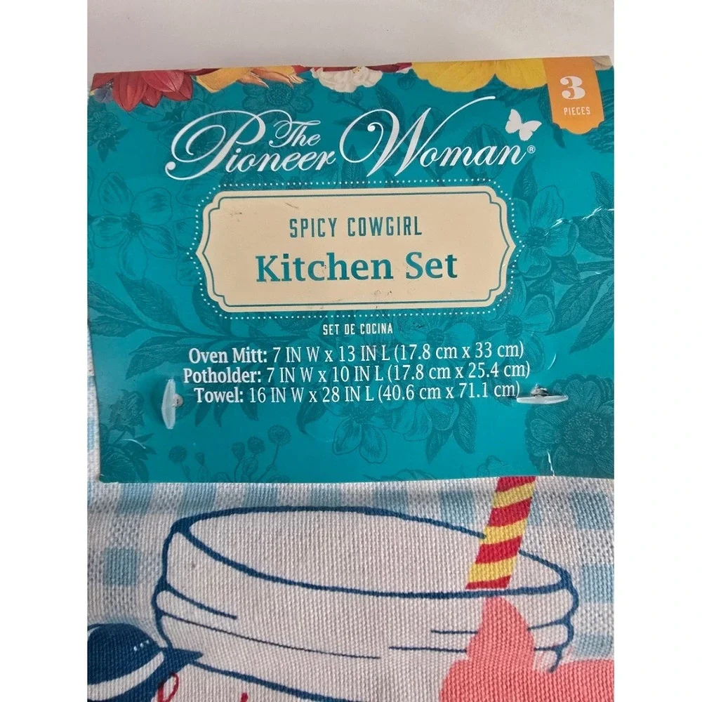The Pioneer Woman Spicy Cowgirl 3 piece Kitchen Set‎ Towel Oven Mitt Potholder